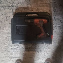 Black & Decker 12 V Firestorm Screwdriver / Drill