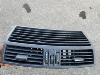 Mercedes S Class Center Air Vent