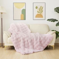 Pink Fluffy Fuzzy Throw 50x60 Blanket Cozy Faux Fur Soft Warm Blankets