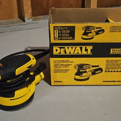 Dewalt DWE6423 sander