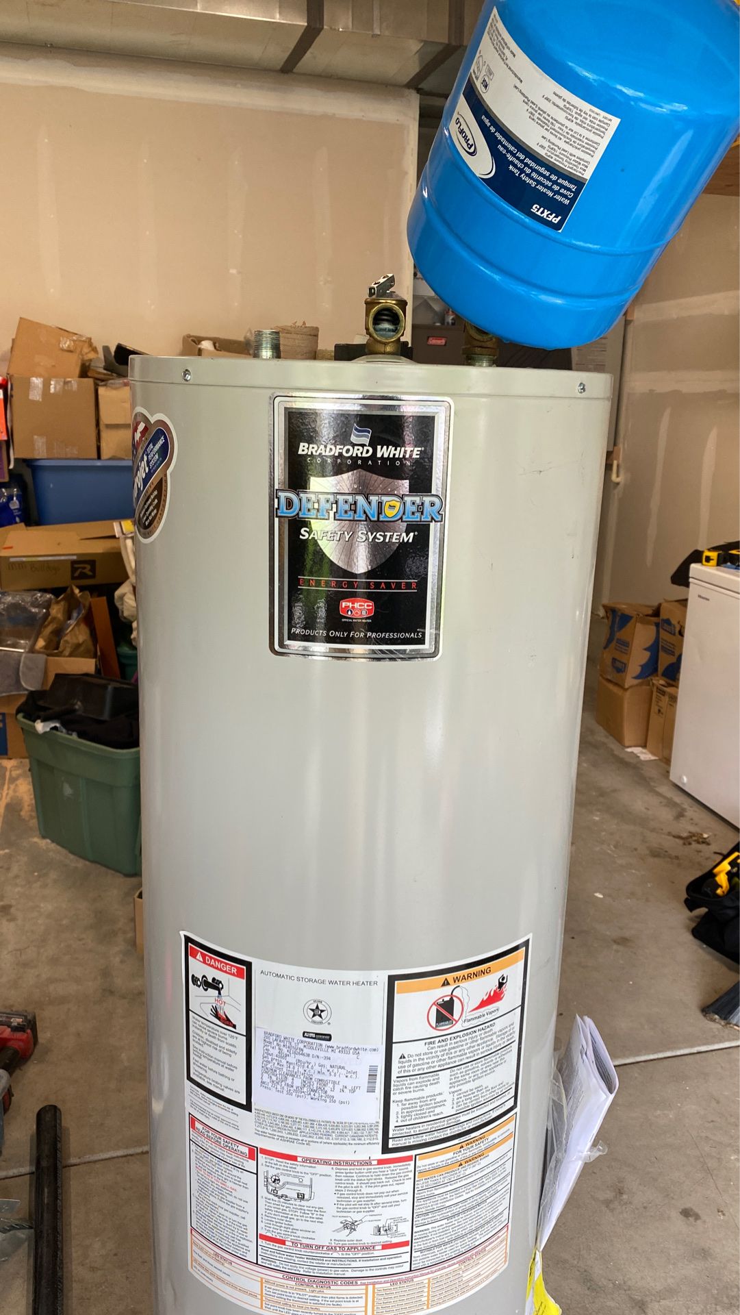 Bradford White 40 gal GAS water heater