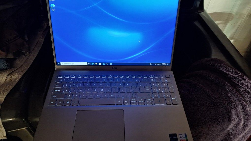 2021 DELL Inspiron 5502 Win 10 Pro Intel I7 11th Gen CPU 12gb RAM 500gb SSD