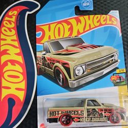 Hot Wheels Mainline Chevy C10 Chevrolet 1967 Truck