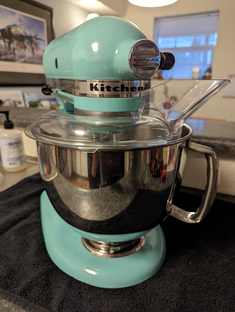 RC Willey - Make up to 9 dozen cookies in a single batch with this Aqua Sky  KitchenAid® Artisan® Series 5 Quart Tilt-Head Stand Mixer from RC Willey!🍪   KitchenAid