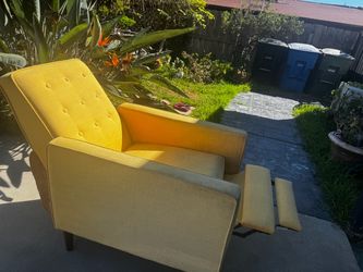 Mid-Century Modern Yellow Recliner Chair