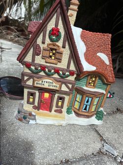 Department 56 Byron's Book Store Village Building