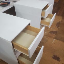 3 DRAWERS DRESSER OR NIGHT STAND (HOME3)
