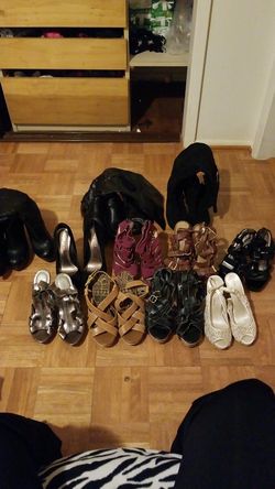 BIG Shoe Lot size 6