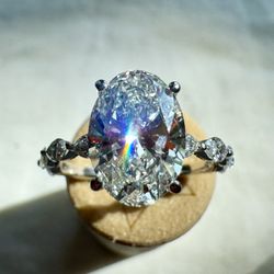 White Gold Diamond Engagement Ring
