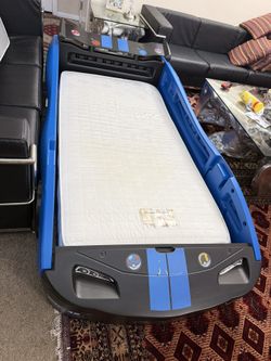Delta Children Sport Race Car Twin Bed, Blue