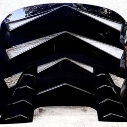 GLASSSKINZ ( LOUVER )