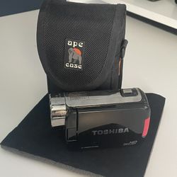 Toshiba Camileo H30 w/ Camera Case