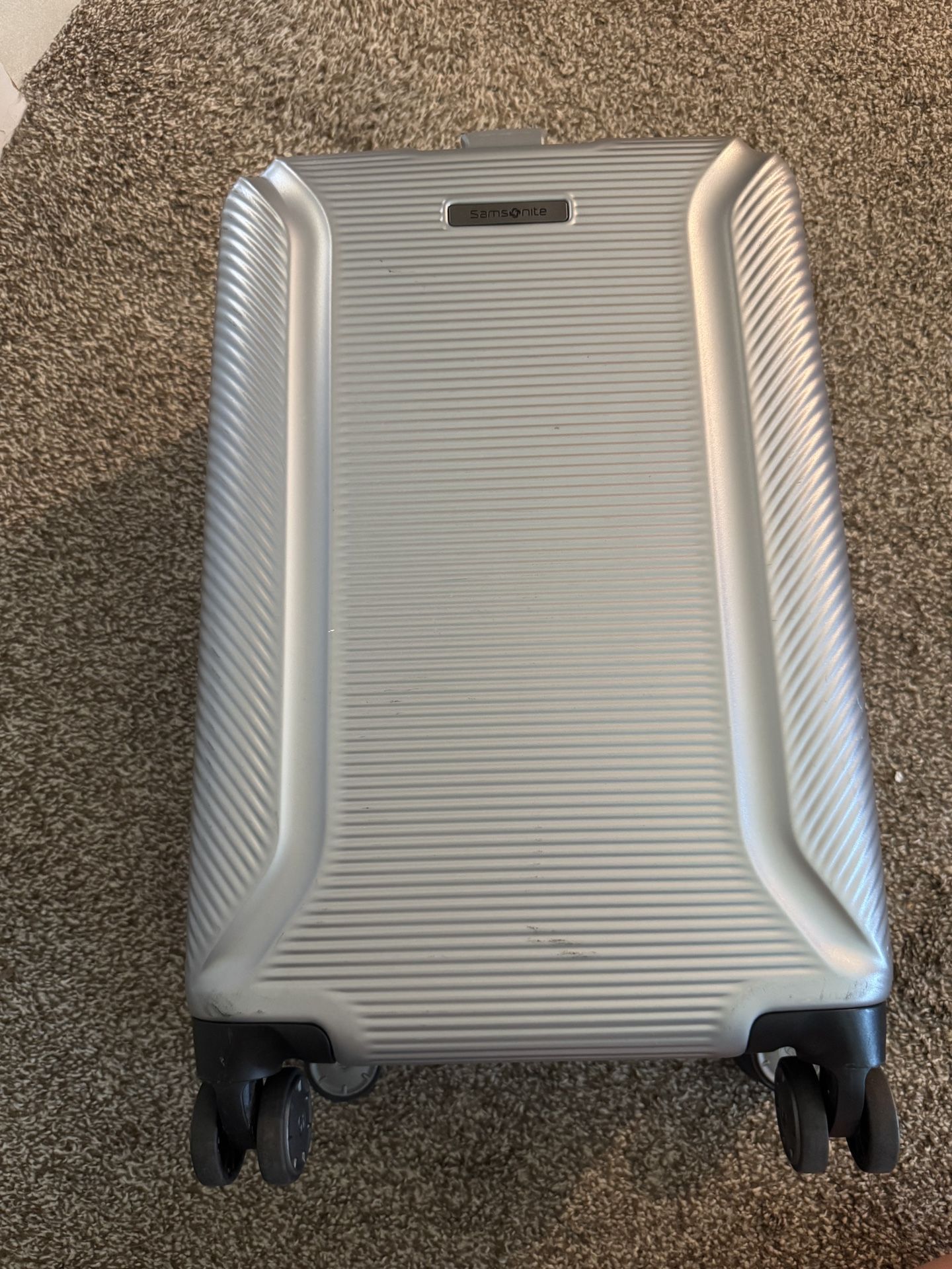 Samsonite Element XLT Carry On suitcase