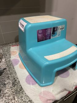 Two step step stool plastic