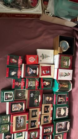 Hallmark keepsake ornaments LOT