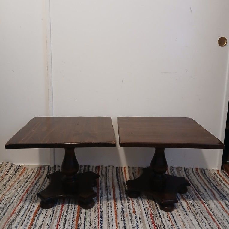 Ethan Allen Old Tavern Antiqued Pine Square Pedestal End Table Pair