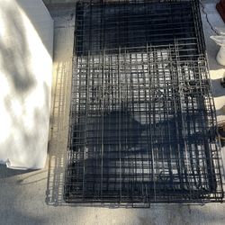 X- LARGE DOG KENNEL WITH MATTRESS