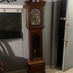 Grandfather clock 