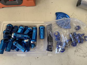 Blue lug nuts and more