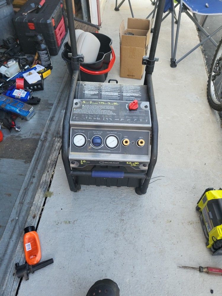 Lower Price Kobalt Twin Stack AIRCOMPRESSOR