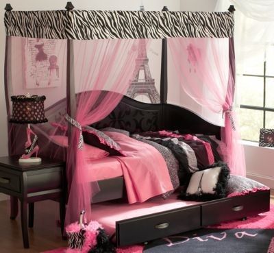 Belle Noir Canopy Bed & Drawer Cabinet