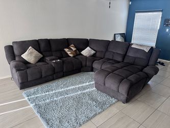 4 piece sectional with two recliners