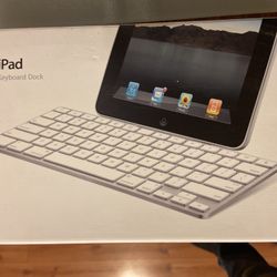 Apple Keyboard Dock for Apple iPad