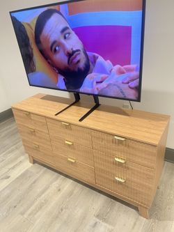 55” TV
