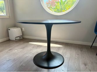 Black round table