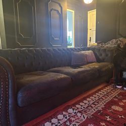Black  Chesterfield  Couch  