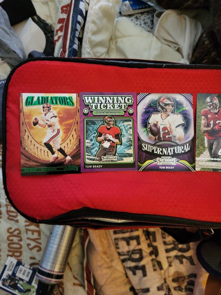 2022 Panini Contenders Tom Brady/ Gladiators, Winning Ticket, Supernatural