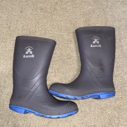 Size 1 kids Kamik Rainboots