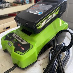 Greenworks 24V Battery & Charger Kit