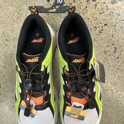 NWT AVIA men’s athletic Shoes size 10
