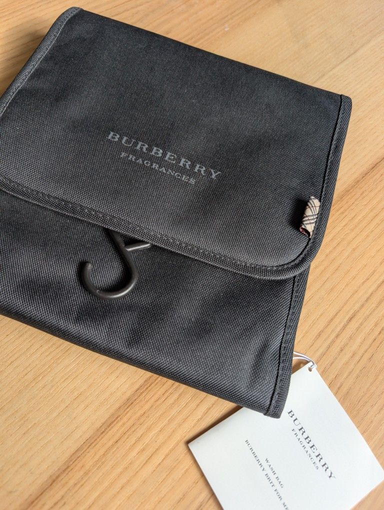 Burberry Black Men's Hanging Wash Bag BNWT