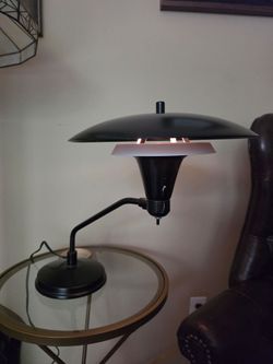 A Mid-Century 1950s Flying Saucer "Sight Light"  Desk Table Lamp Black UFO