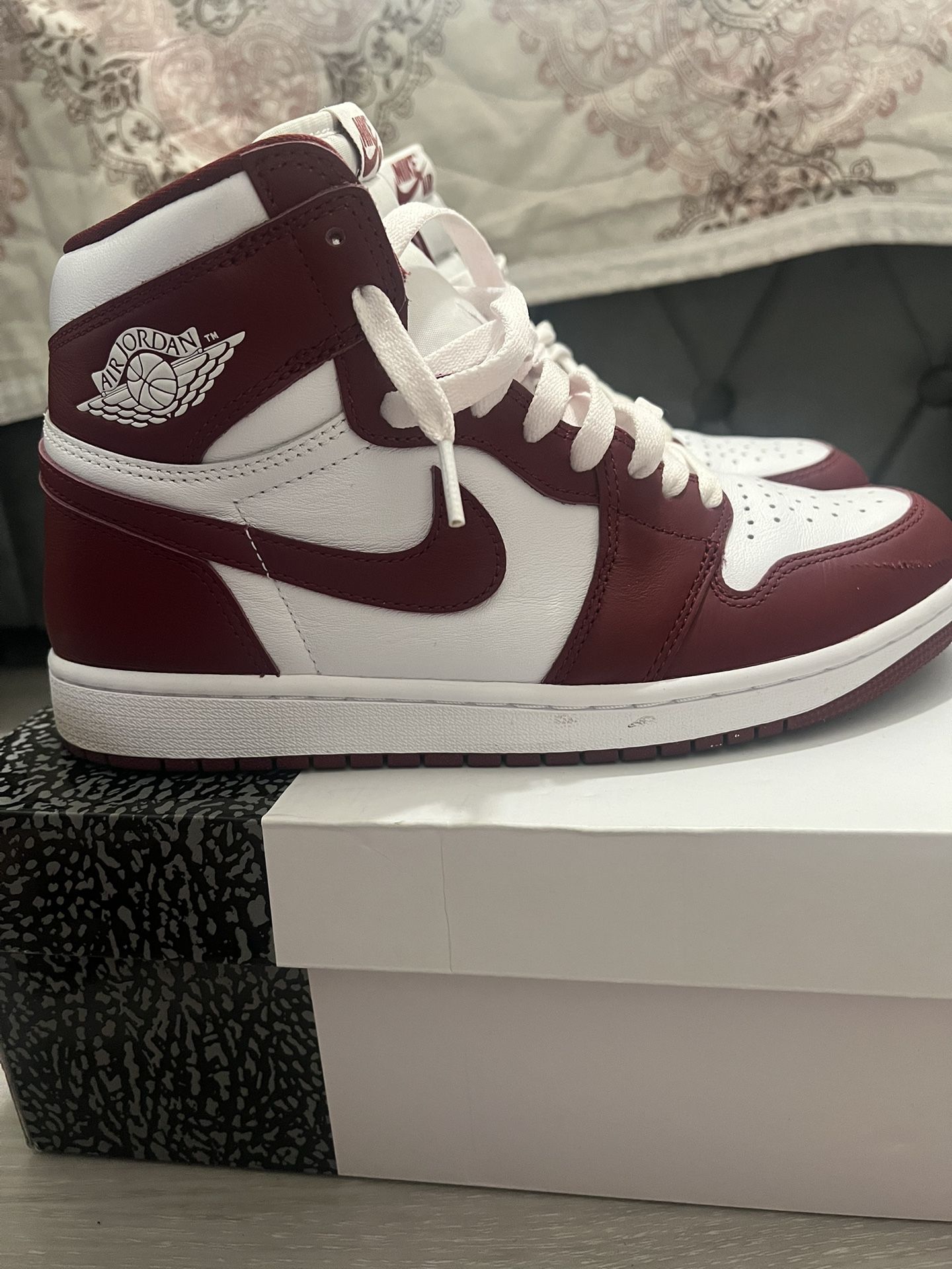 Air Jordan 1 Retro Size 9
