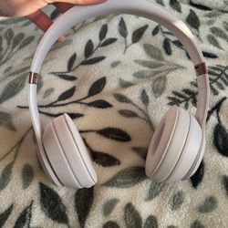 BEATS 4 HEADPHONES