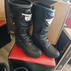Off-road boots fly racing Maverick  available  in different sizes
