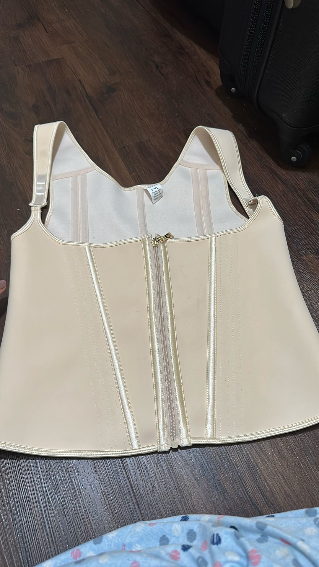 Faja De Tayar Usada Esta como nueva muy limpia  Size  XL