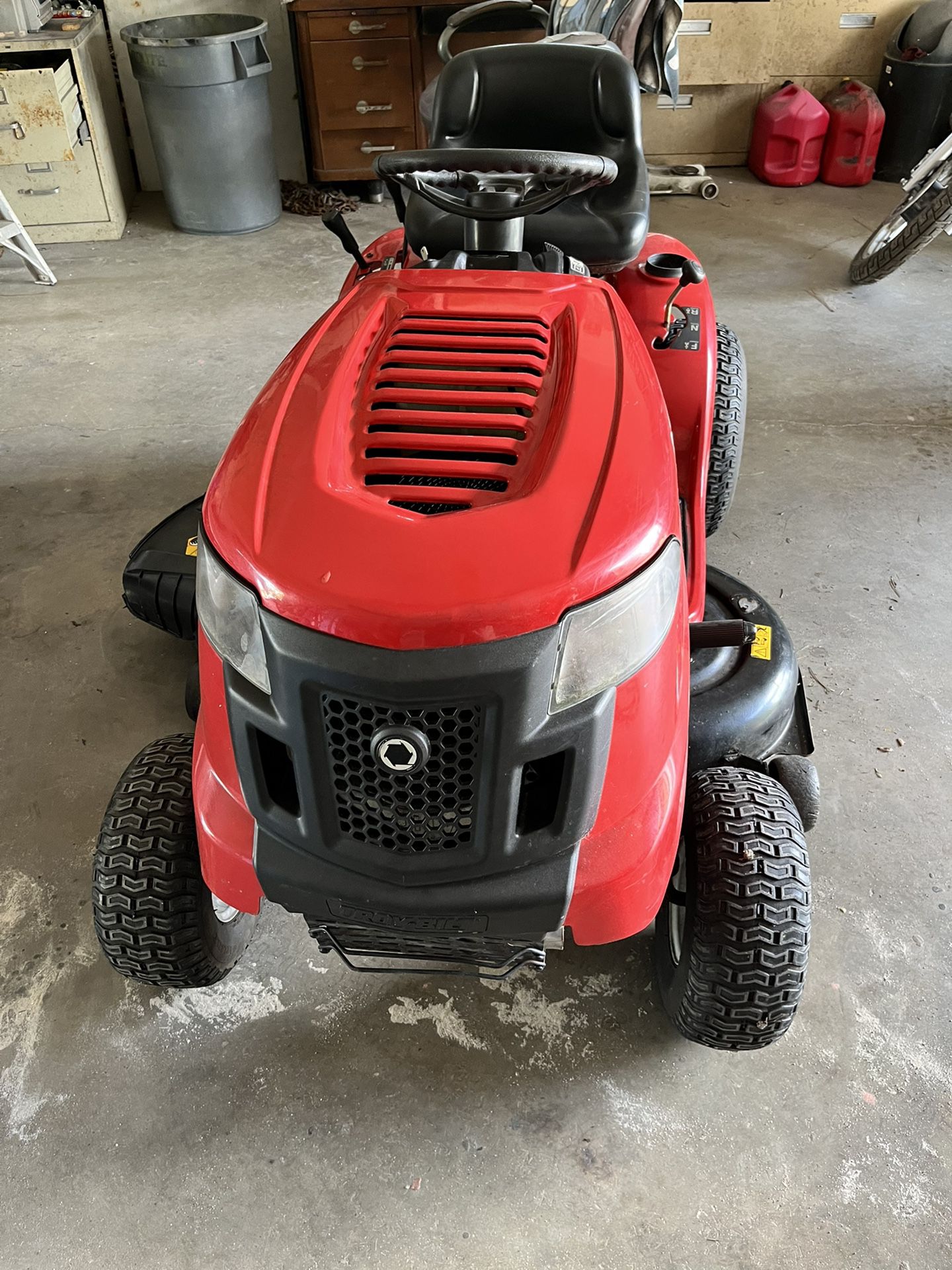 Troy Bilt Riding Lawnmower Completely Refurbished 17 Hp 42” Cut For