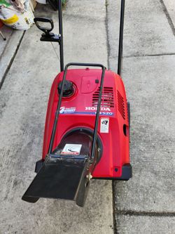 Honda HS250 snowblower