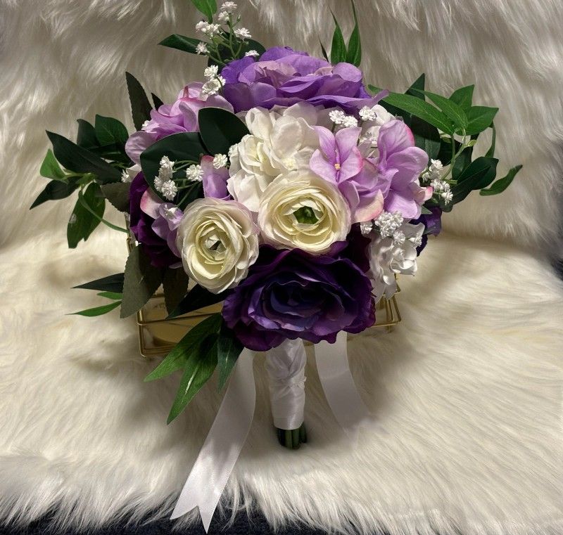 Bride Wedding Bouquet, Purples And White. Stunning Silk Florals NEW