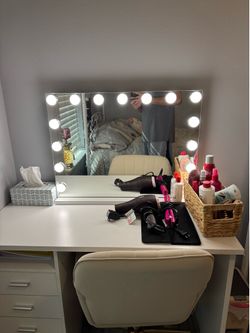White Light Up Vanity