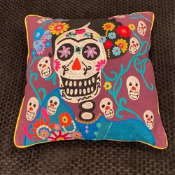 Skull Pillow 