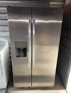 Whirlpool Stainless Steel Refrigerator And Freezer