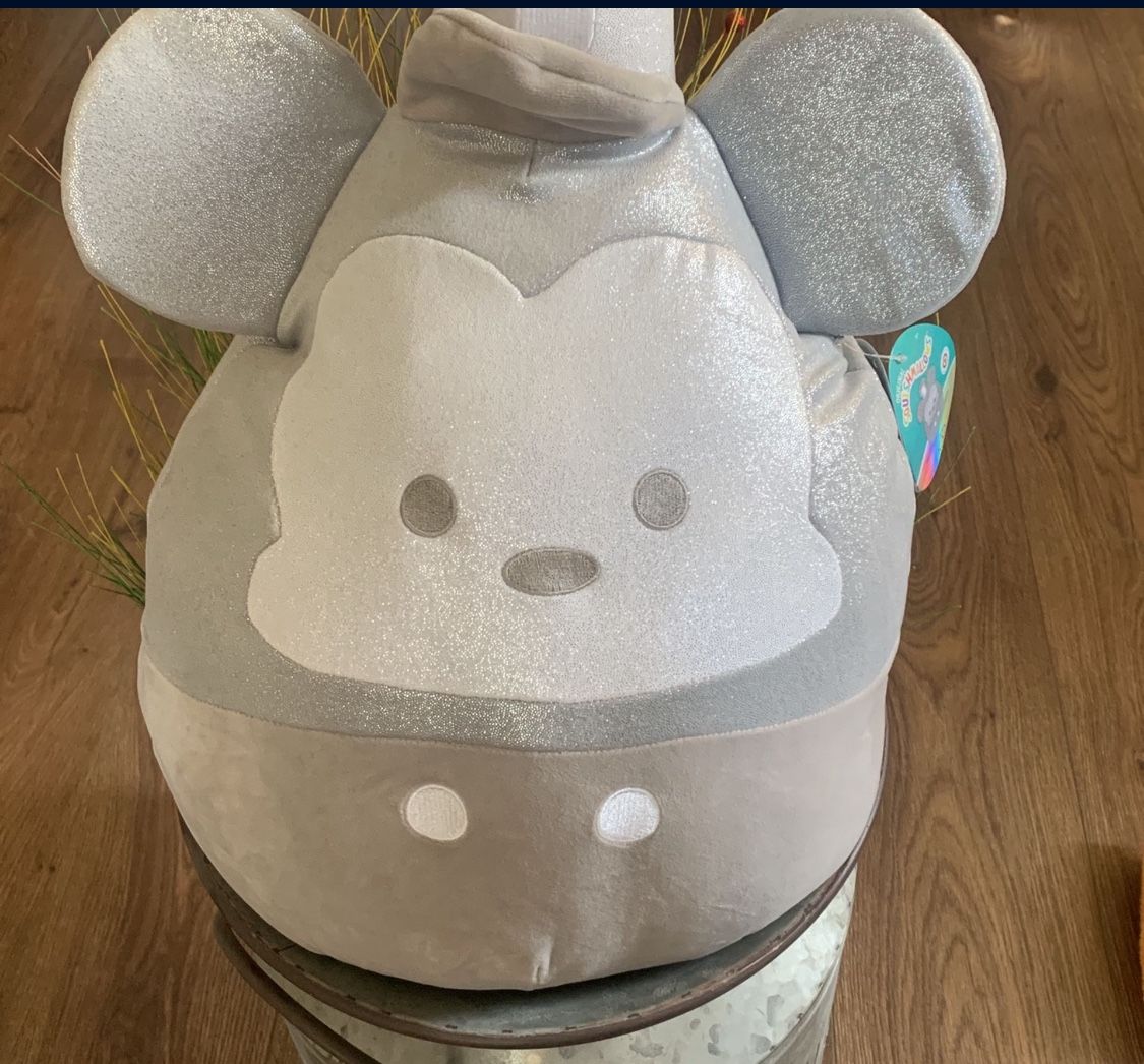 New Disney Mickey Mouse Squishmellow