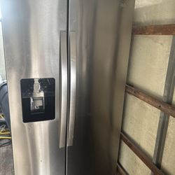 Whirlpool Stainless Steel Fridge 