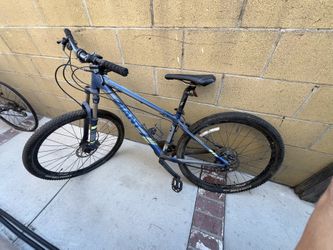 Giant Hybrid Bike Small