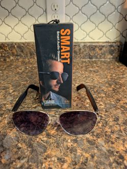 Men's and Women's Wireless Bluetooth Smart Sunglasses Audio Call and Translation